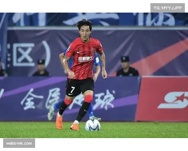 成都与河南四外援同场竞技，韦世豪未首发引关注