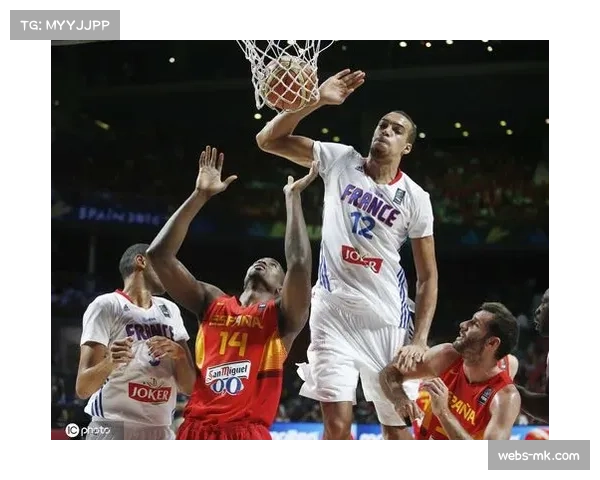 戈贝尔篮板榜第二11.2个，传统护框型中锋防守效率仍领先