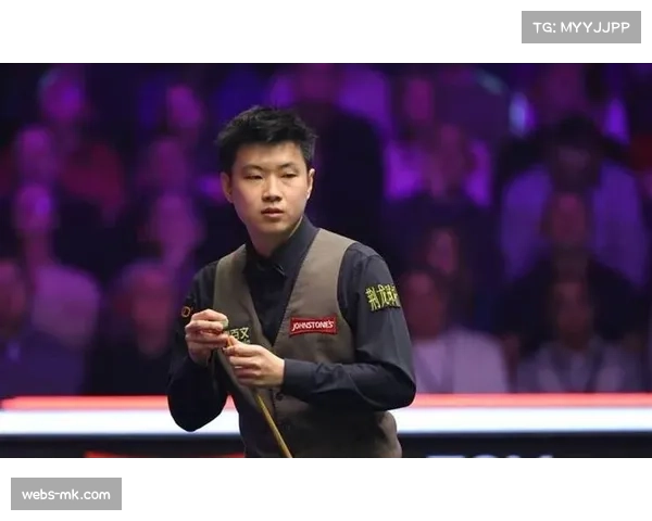 丁俊晖39岁沉稳防守对阵赵心童精准长台，两种技术风格的战术对抗